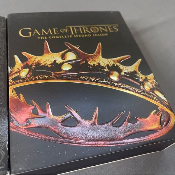 Season 1 and 2 Complete Set of Game of Thrones Blu-ray DVDs - Picture 4 of 7